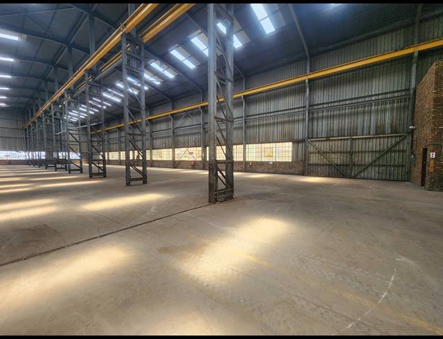 2,400M² WAREHOUSE TO LET IN WADEVILLE